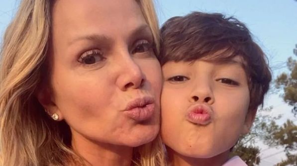 eliana e seu filho arthur 2